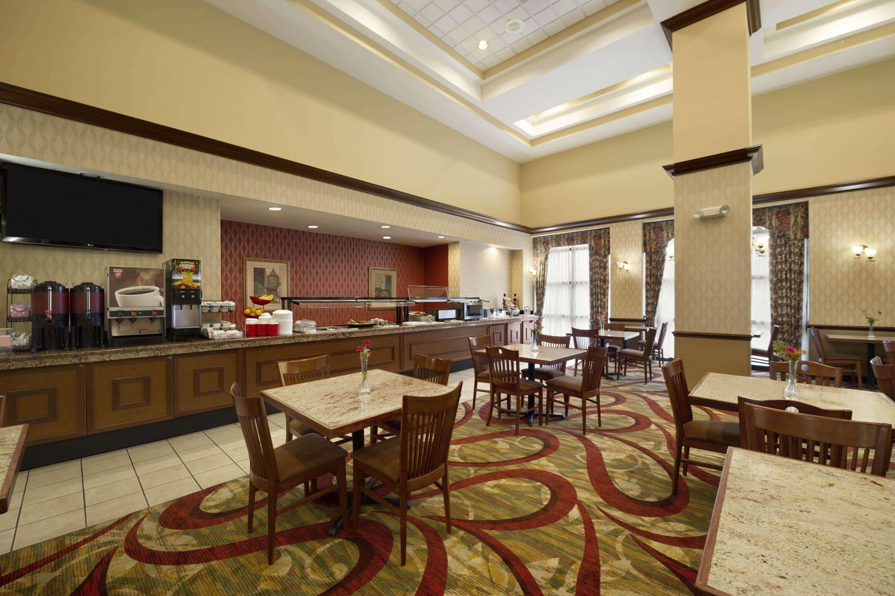 Ramada By Wyndham Suites Orlando Airport- Free Airport Shuttle Kültér fotó